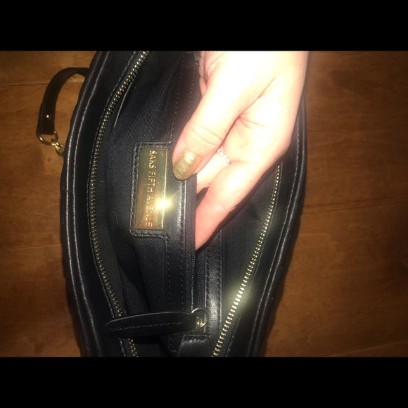 SOLD Saks Fifth Avenue Leather Handbag - Picture 12 of 16